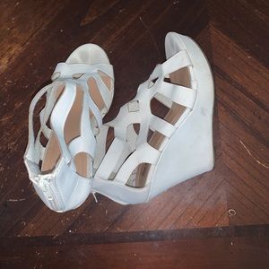 White wedges